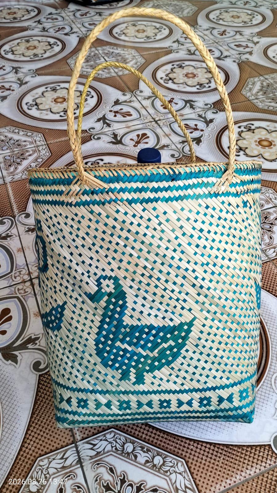 Tas Anyaman motif totebag 