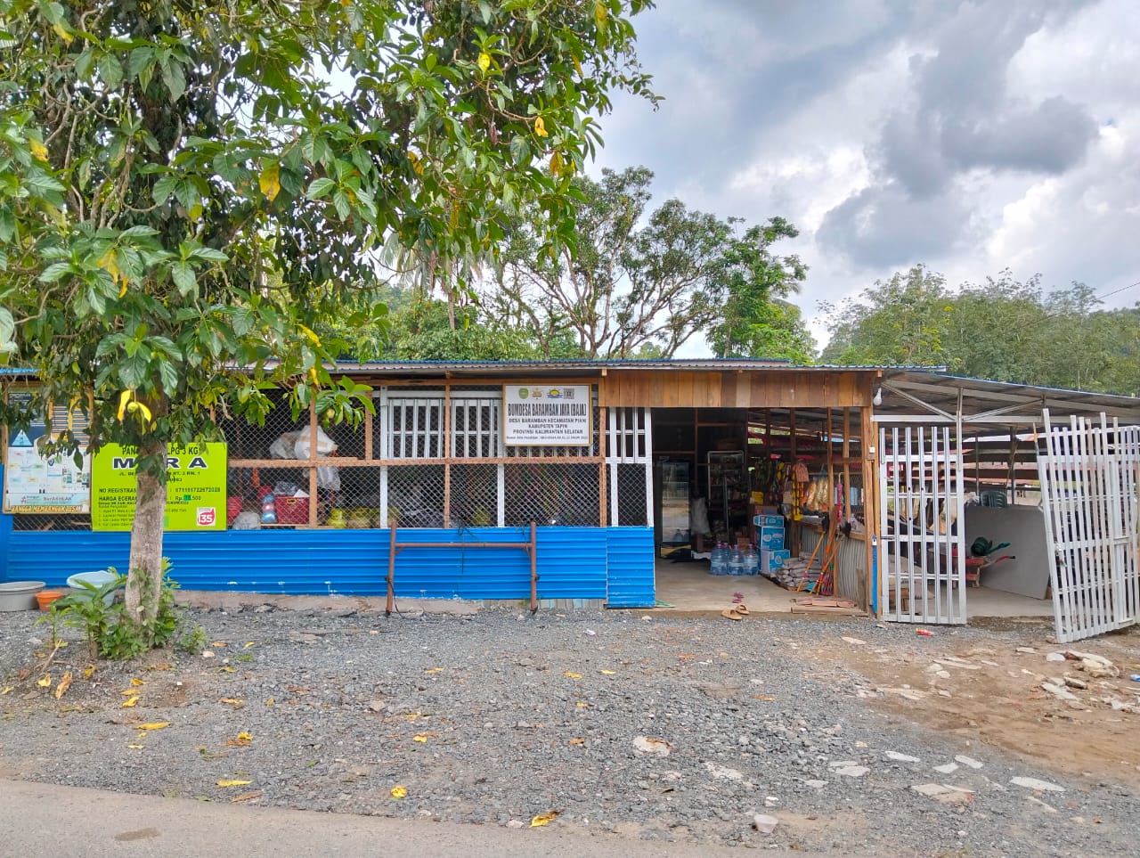 Ibu Poniyem 